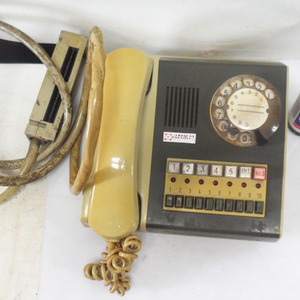 오래된 금성통신전화기/옛날물건/전화기/연극소품/엔틱전화기/전봇대전화기