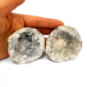 칼세도니원석2호 옥수원석 등근돌 수정 장식용수정